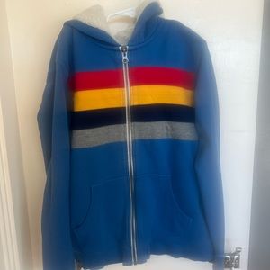 Hanna Andersson full zip sherpa sweatshirt L
Hooded Sherpa lined in main body